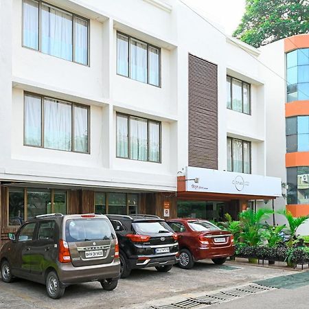 Citrus Hotel Лонавала Екстериор снимка