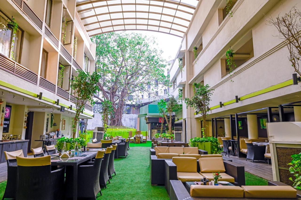 Citrus Hotel Лонавала Екстериор снимка