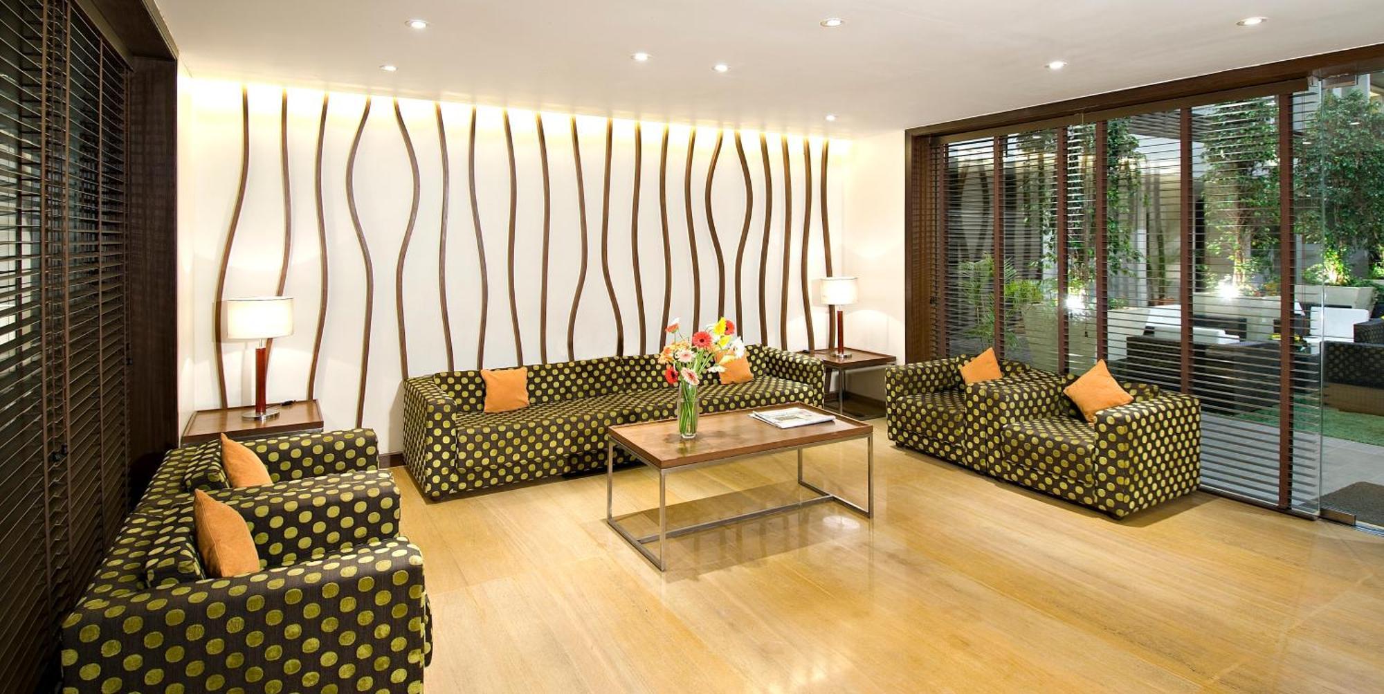 Citrus Hotel Лонавала Екстериор снимка